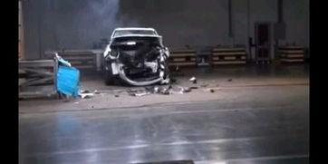 国产和美系碰撞视频,碰撞视频揭示汽车安全性能大比拼-第1张图片-国产综合永久精品日韩